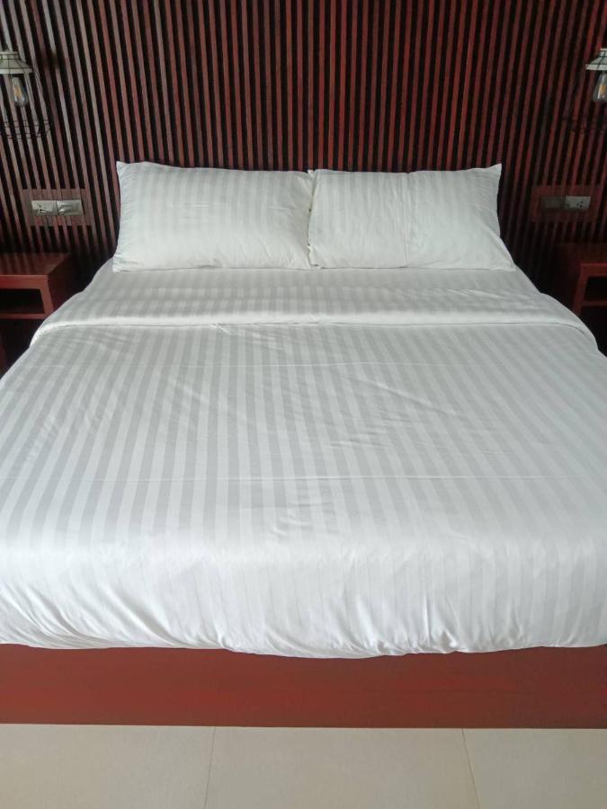 Beach House By Rose Massage Nai Thon Beach Zewnętrze zdjęcie